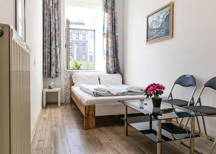 Economical 3-bedroom Near Danube & Millennium , Long *