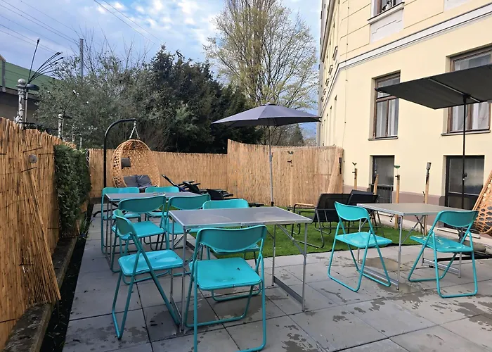 Apartamento Economical 3-bedroom Near Danube & Millennium , Long Viena